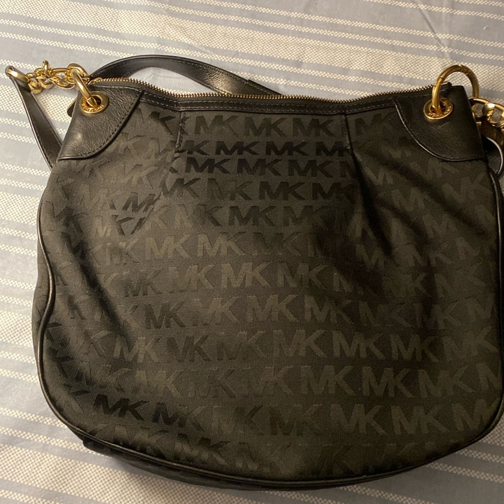 Black coach purse 482
